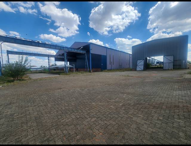 13,253M² FACTORY TO LET IN WADEVILLE
